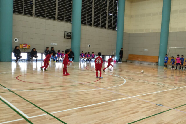 第51回新春フットサル大会 小学3年生予選リーグの写真